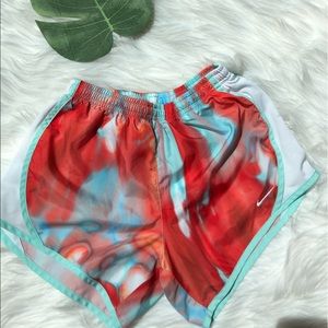 Nike women’s 3” Dry tempo core running shorts